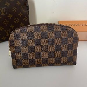 $275 Louis Vuitton cosmetics case in Damier Ebene